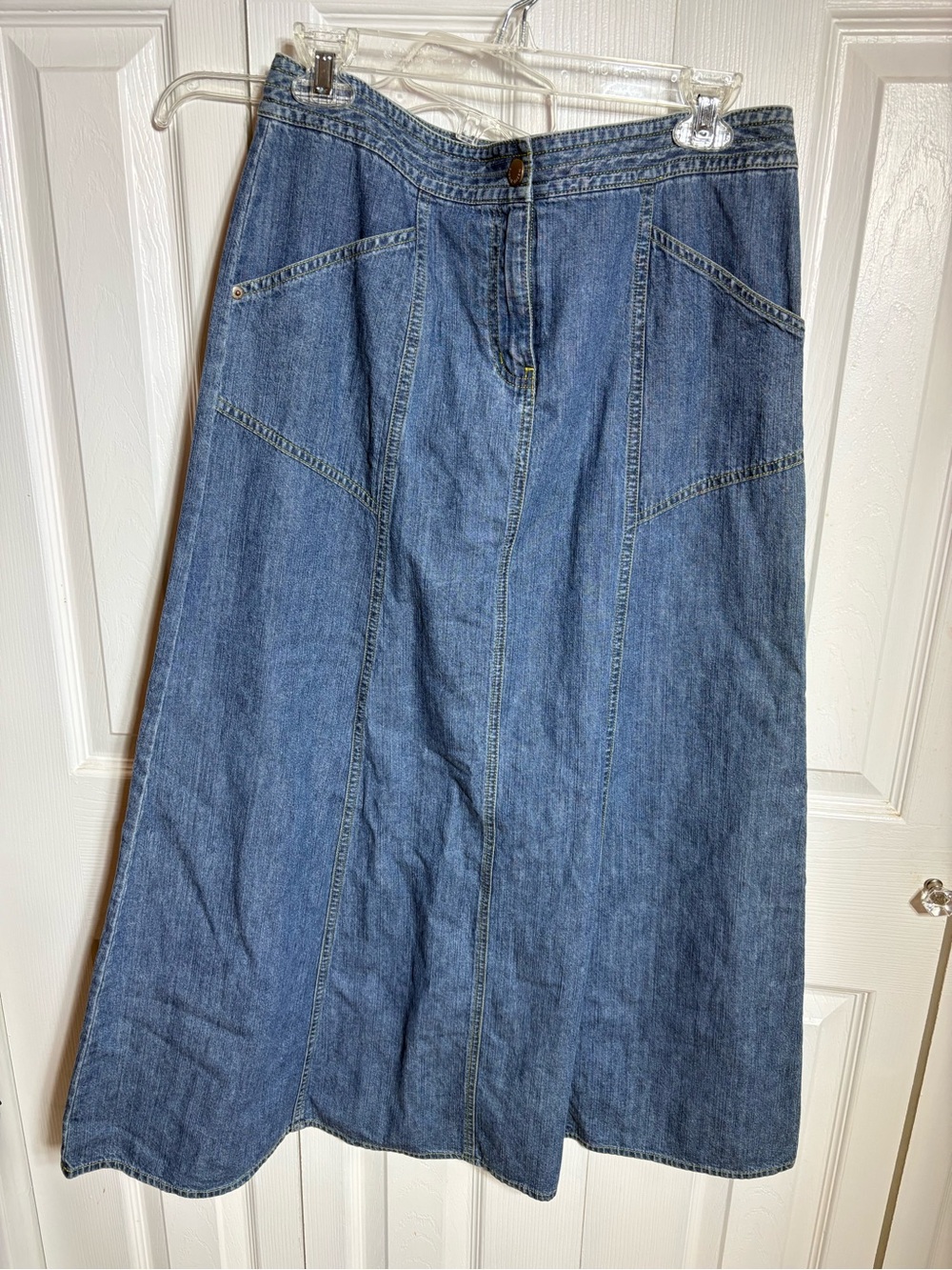 Sigrid Olsen Light Blue Denim Skirt with Lime Label Detail